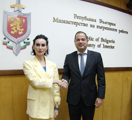 Министър Стоянов се срещна Стоянов с извънредния и пълномощен посланик на Украйна