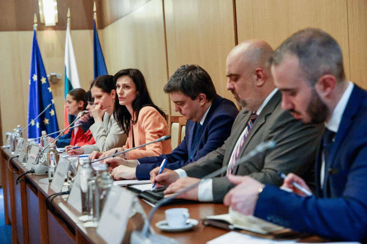 Вицепремиерът и министър на външните работи Мария Габриел проведе среща с посланиците на страни извън ЕС