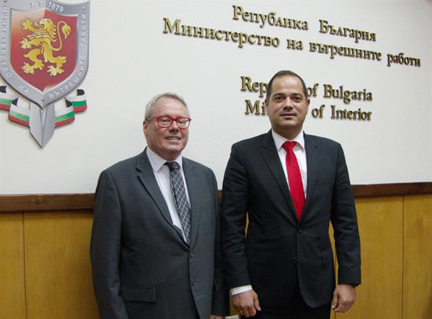 Министър Калин Стоянов проведе среща с Н. Пр. Жоел Мейер, посланик на Франция
