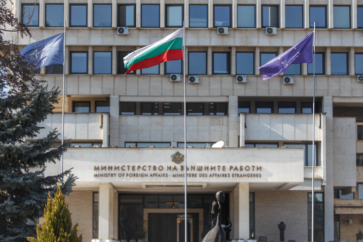 България участва в консултациите в Джеда по основните принципи за постигане на мир