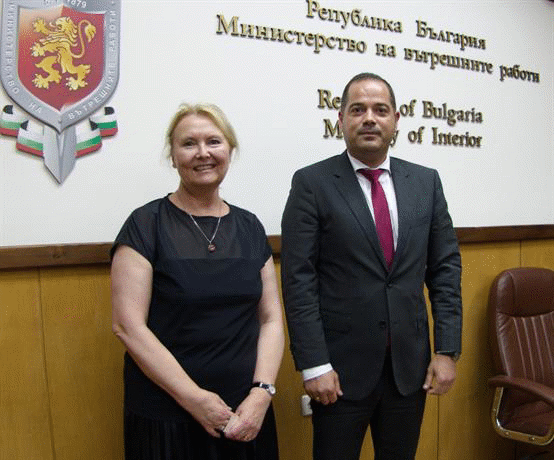 Работна среща на министър Калин Стоянов с посланика на Хърватия Ясна Огняновац