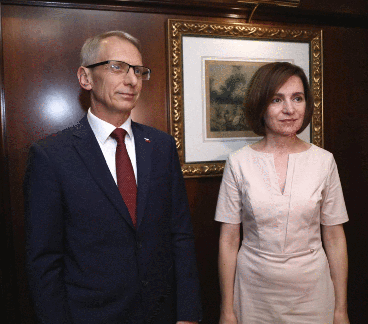 Премиерът акад. Денков и президентът на Молдова Мая Санду обсъдиха напредъка по проекта за български университет в Тараклия