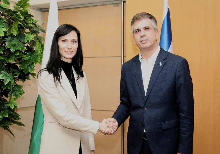 Мария Габриел от Ерусалим: „България е благодарна на Израел за помощта за евакуиране на българските граждани“