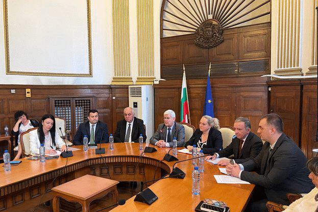 Министър Вътев: Новото ръководство на МЗХ ще направи всичко възможно на трапезата да има повече български храни