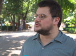 Млад мъж с аутизъм, приет в лондонски университет, има нужда от помощ за годишната си такса