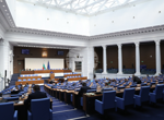 Парламентът забрани пускането на пазара на еднократни вейпове