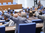 Екипите на пожарната са успели да се справят с почти всички 200 пожара в страната през последното денонощие, каза Александър Джартов