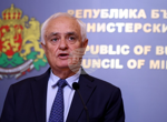 Насочени са и два самолета от Швеция за гасене на пожара край село Славянци, съобщи за БТА комисар Николай Николаев