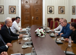 Обзор
                                                                                ОБНОВЕНА Президентът, министри и държавници поздравиха ученици, учители и родители за началото на новата учебна година