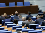 Очаква се оставката на кабинета "Желязков" да бъде гласувана днес от Народното събрание