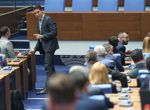Народното събрание обсъжда правомощията на особения търговски управител