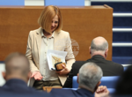 Въвеждането на почасово изчисляване на трудовия стаж и увеличението на тол таксите бяха акценти в дебата по проектобюджета на държавата за 2026 г
