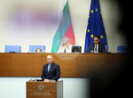Заседанието на Народното събрание започна с блицконтрол