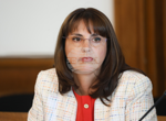 Според социалния министър Наталия Ефремова има възможност за увеличение на минималната заплата с 40-50 евро през 2027 г