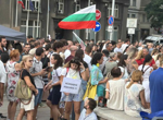 "Проблемите ни се отлагат и за нас пари отново няма". Медици излизат на протест пред парламента