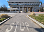 На приемна сме: Парламентът спря работа след заканата на Борисов