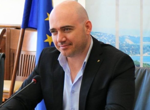 Министърът на туризма за регистацията на квартирите, сезона и скандалните договори