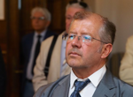 Да приветстваме Радев в клуба на премиерите, прецакани от службите