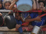 Live updates: Trump meets with Starmer and says US will boost aid to Gaza