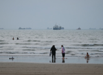 Iran targets US allies in Gulf after overnight attacks, and other Mideast news