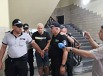 В развитие
                        
                                                                            Полиция и ГДБОП влезе в район "Приморски" във Варна, седем души са арестувани