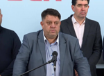 Задържаха двама за обира в Лувъра Задържаха двама за обира в Лувъра
