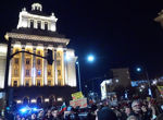 Равносметката за протеста в София: Мирна демонстрация, последвана от сблъсъци с полицията, палежи, арести и пострадали