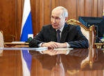 Красота, блясък и война: Блогърката, която прави руската пропаганда модерна