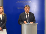 "Голяма част от учениците са буквално неграмотни": Елисавета Белобрадова в подкаста "Дума на седмицата"