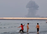 US launches strikes on Iran for third straight night as Trump says deal still 'possible'