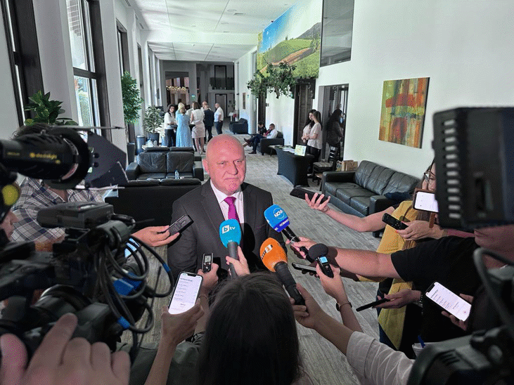 Министър Цоков: Работим За Втора Дата За Изпита В 7. Клас При Здравословен Проблем