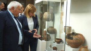 Раннонеолитното селище Слатина в София представено в изложба