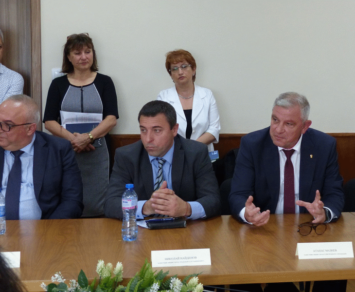 Атанас Мазнев: Ще продължим доброто партньорство с Висшето училище по телекомуникации и пощи