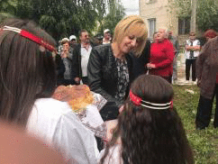 След среща на омбудсмана и министъра на екологията Нено Димов с жители на с. Ъглен, спират процедурата за каменоломна кариера