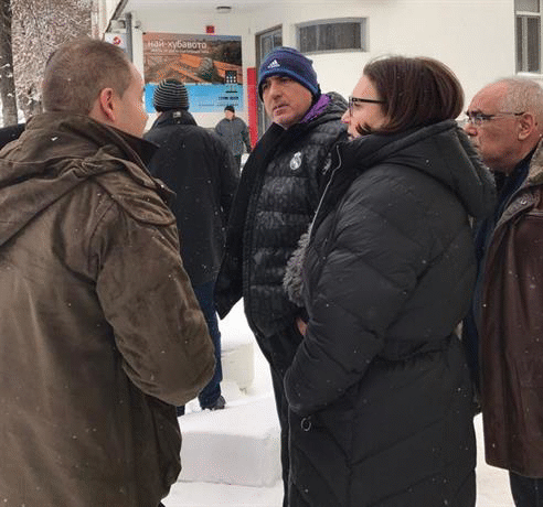 Изтеглени са струпалите се коли в района на Карнобат - Айтос