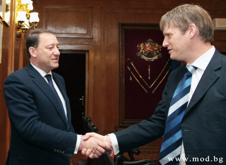 Министърът на отбраната Ангел Найденов се срещна с посланика на Великобритания у нас Н. Пр. Джонатан Алън