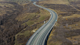 През следващата седмица за краткотрайни ремонти ще се променя организацията на движение в участъци от АМ „Струма“ в област Кюстендил. Шофирайте внимателно!