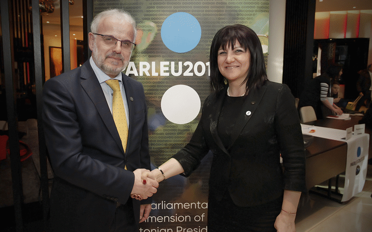 Председателят на Народното събрание Цвета Караянчева разговаря с председателя на Събранието на Република Македония Талат Джафери