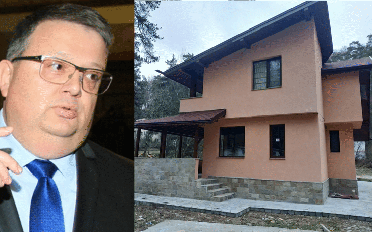 Властта крие как е узаконена евтината вила на Цацаров