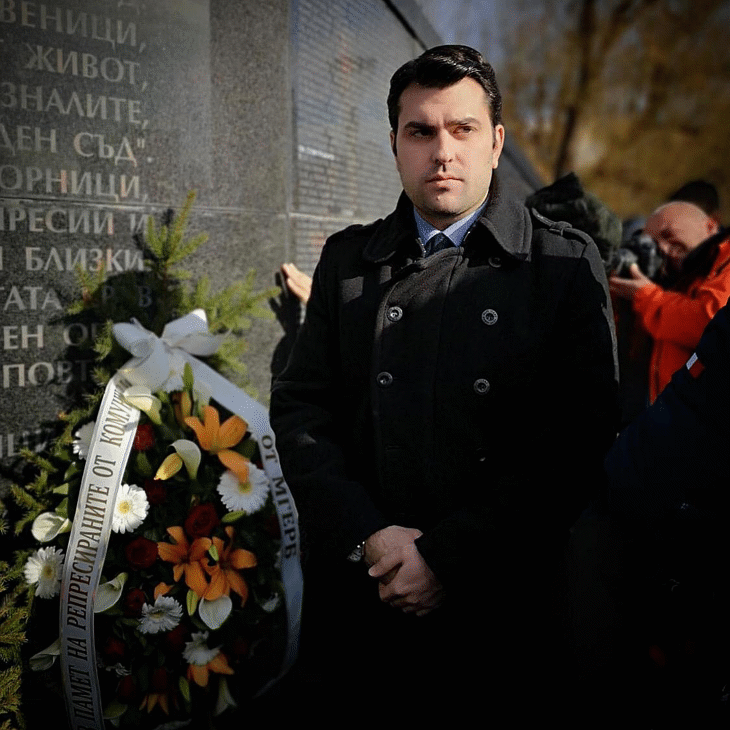 Заместник-министър Георгиев преклони глава пред паметта на жертвите на комунизма
