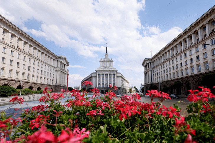 Парламентът прие на първо четене промени в Закона за здравното осигуряване, с които се регламентира разпределението на функциите на Националната здравноосигурителна каса