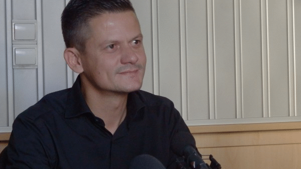 Димитър Маргаритов: "Сравнявайте цените в няколко магазина, когато пазарувате при намаления"