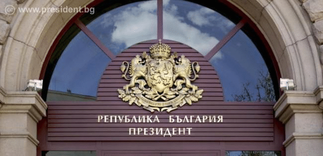 Румен Радев обсъди със своя румънски колега Клаус Йоханис перспективите за партньорство в рамките на Българското домакинство на президентската инициатива „Три морета“