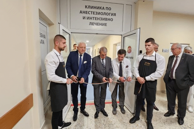 Министърът Хинков откри обновените Операционен блок и Реанимация в Специализираната ортопедична болница в кв. Горна Баня