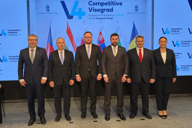 Министър Христанов: Земеделието не е място за партизански битки