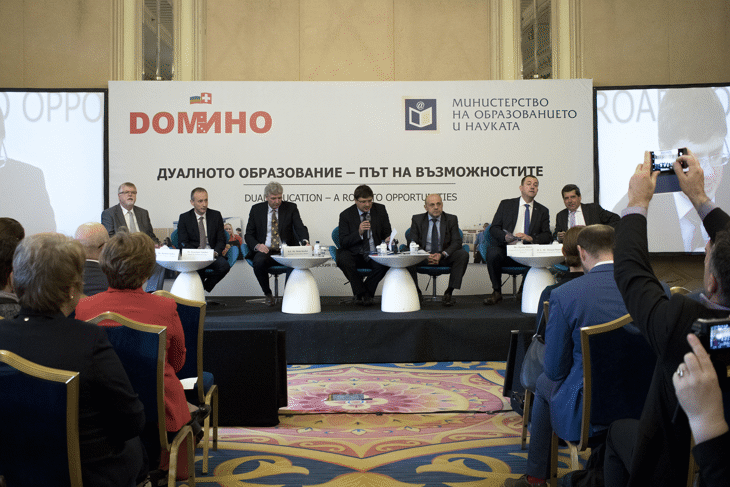 Дуалното Обучение Може Да Върне Доверието В Професионалното Образование