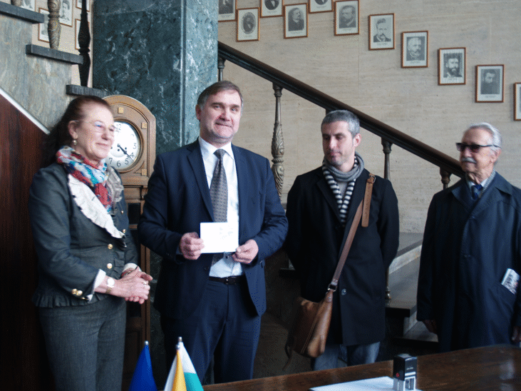 Пощенска марка се посвещава на един от учредителите на Българския олимпийски комитет – ген. Владимир Стойчев