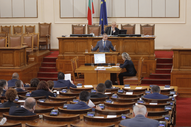 Парламентът отхвърли ветото на президента Румен Радев върху промените в Закона за устройството на Черноморското крайбрежие