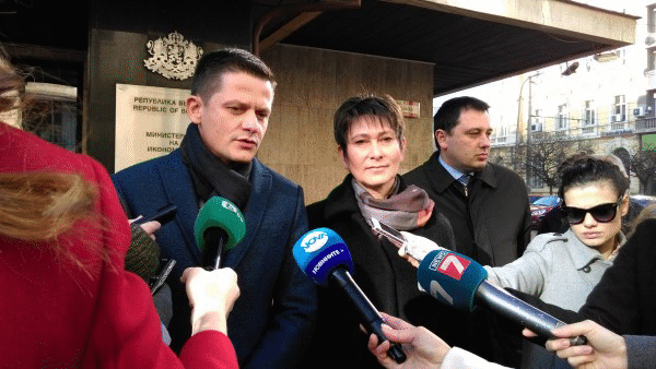 Димитър Маргаритов: „Проверяваме за правото на информация, съобщенията за намаление и безопасността на стоките в навечерието на празниците”