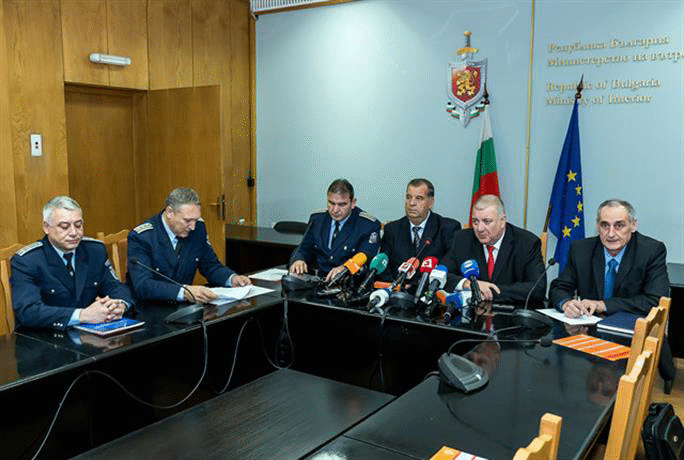 Стартира проект на МВР и АЕБТРИ за информиране на водачите на камиони срещу проникване в превозните им средства на нелегални мигранти